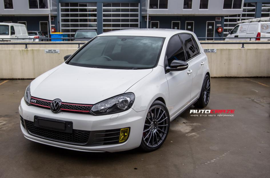 VOLKSWAGEN GOLF SF05 SATIN GUN METAL